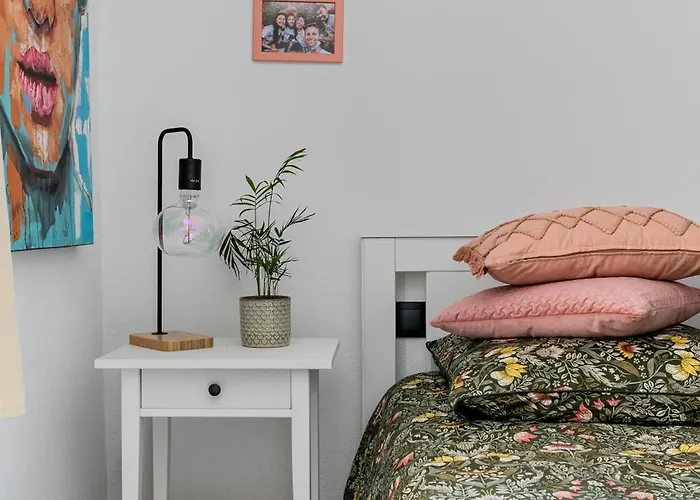 * Loft 3 Pieces/calme, Equipe @ Centre *